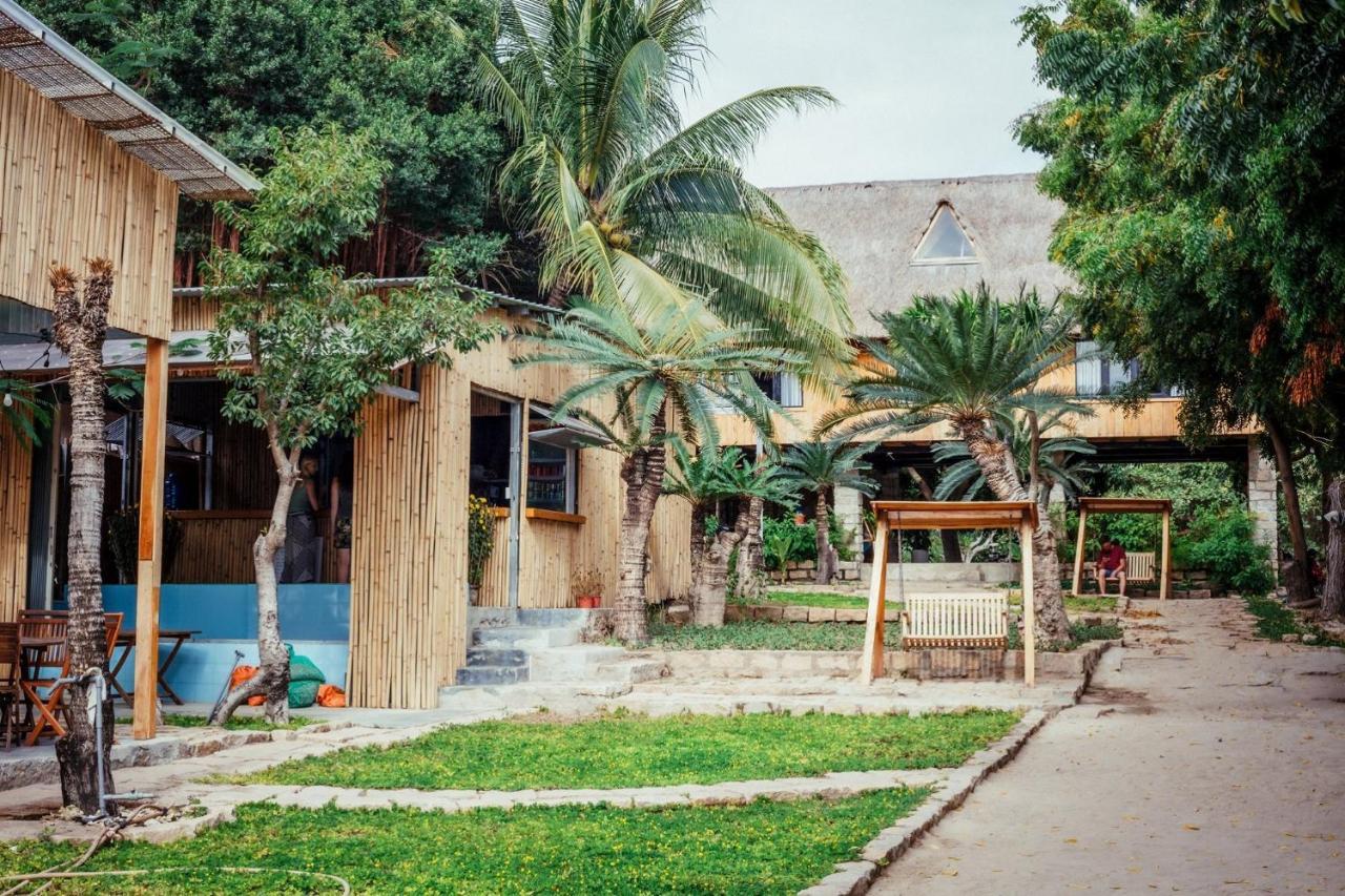 Villa Dao Hoa Vang Cam Ranh - Venuestay Exteriör bild