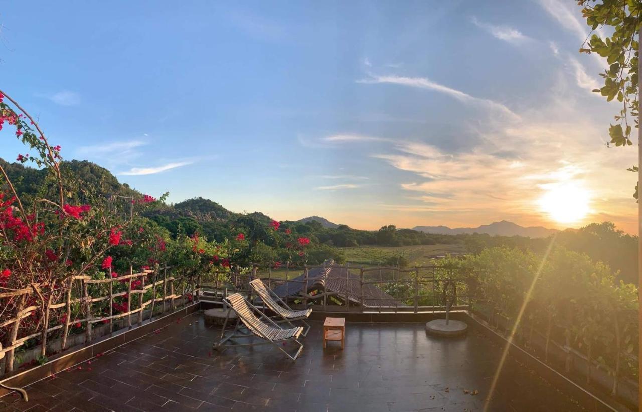 Villa Dao Hoa Vang Cam Ranh - Venuestay Exteriör bild