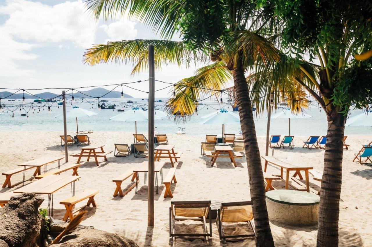 Villa Dao Hoa Vang Cam Ranh - Venuestay Exteriör bild